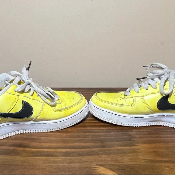 Nike Air Force 1 Peace Love Basketball Sneakers Shoes size 7Y 7 Youth Yellow - Picture 9 of 9